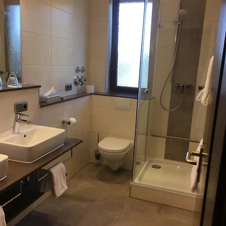 Parkhotel Leiser 3*