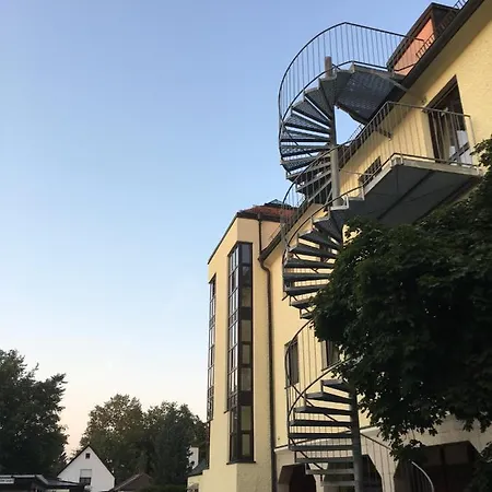 Parkhotel Leiser Ξενοδοχείο 3*