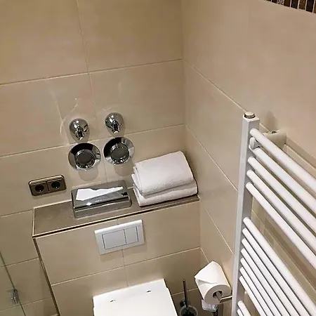 Ξενοδοχείο Parkhotel Leiser 3*