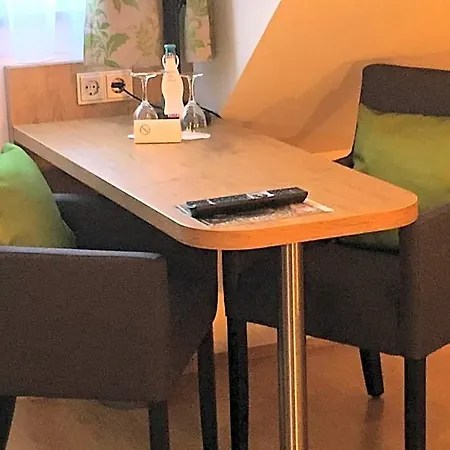 Ξενοδοχείο Parkhotel Leiser
