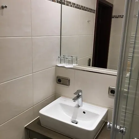 Hotell Parkhotel Leiser 3*