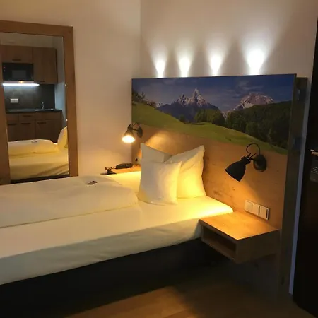 Parkhotel Leiser 3* Планег