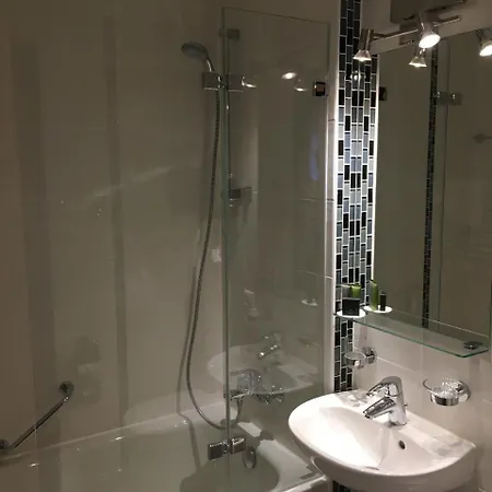 Отель Parkhotel Leiser Планег