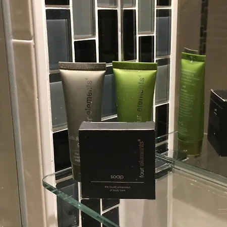فندق باركهوتيل ليسر 3*