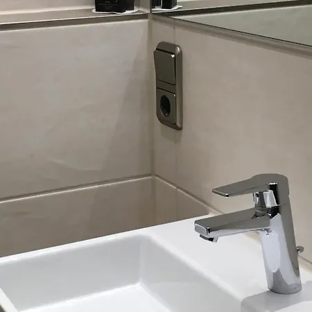 باركهوتيل ليسر 3*