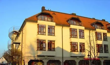 Отель Parkhotel Leiser